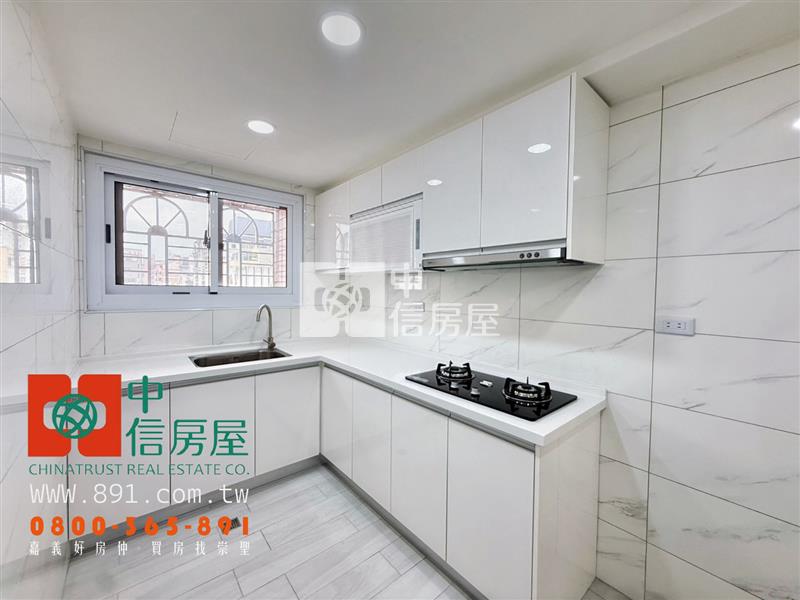VOCO福容旁平面車位店住房屋室內格局與周邊環境