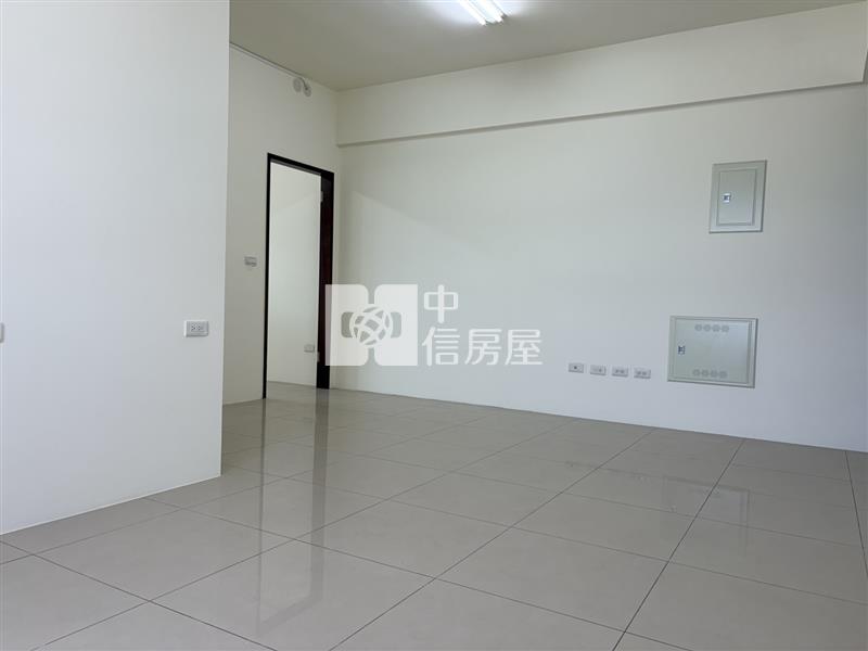 仁德家賀輕屋齡二房華廈房屋室內格局與周邊環境
