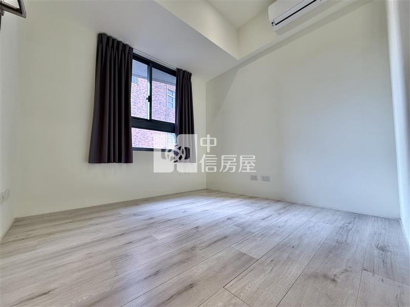 十五期新市政｜輕屋齡北歐風三房露台戶+B1平車房屋室內格局與周邊環境
