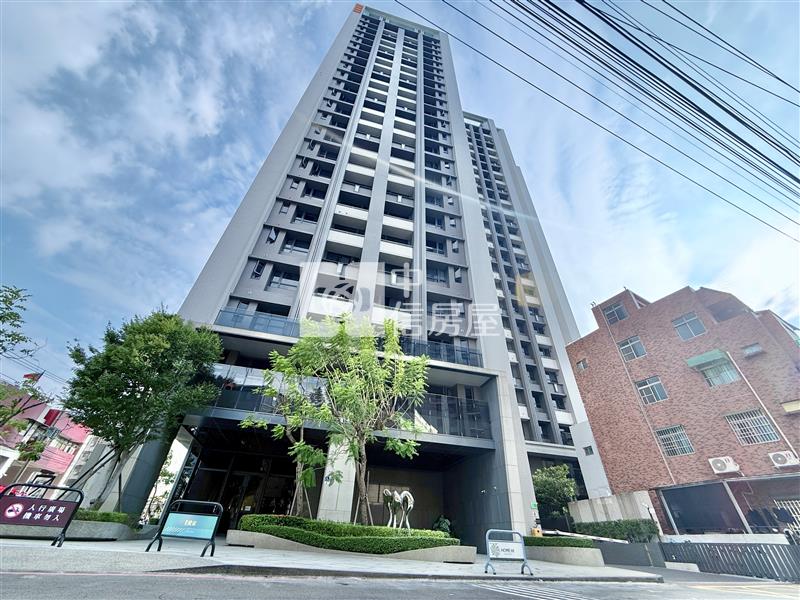 十五期新市政｜輕屋齡北歐風三房露台戶+B1平車房屋室內格局與周邊環境