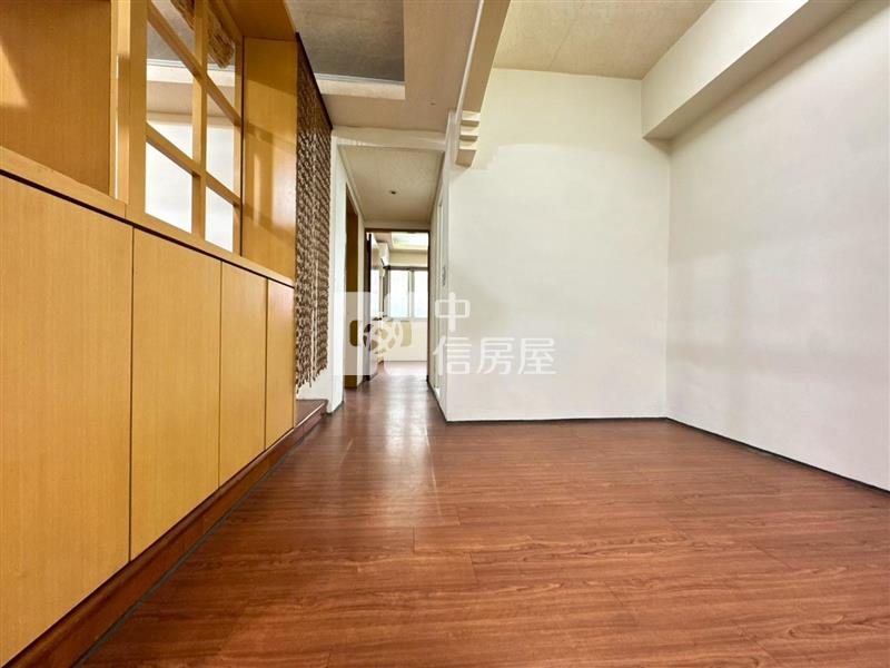 【豪陽名邸】五期東興商圈 寧靜2+1房平車房屋室內格局與周邊環境