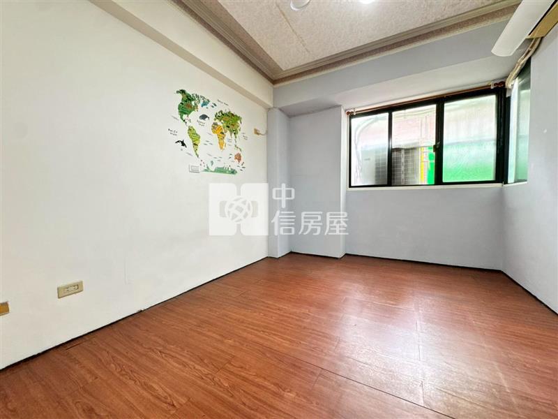 【豪陽名邸】五期東興商圈 寧靜2+1房平車房屋室內格局與周邊環境