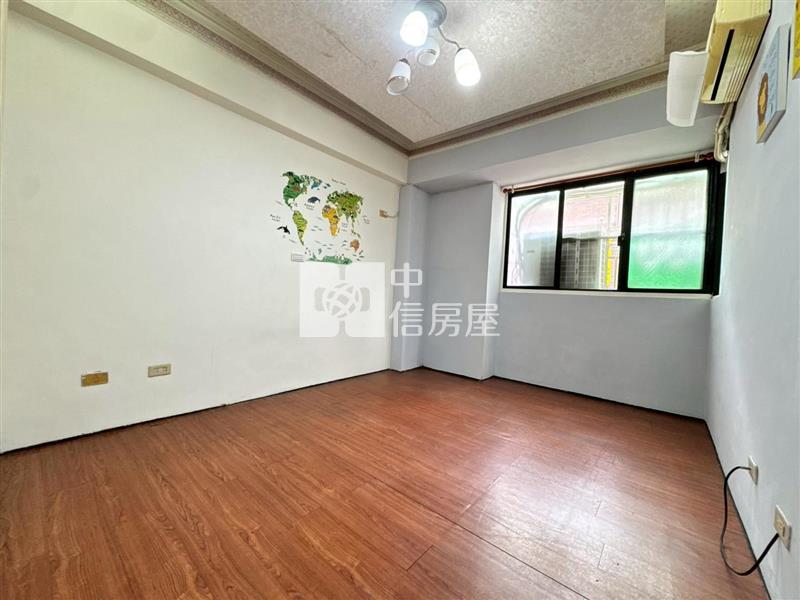 【豪陽名邸】五期東興商圈 寧靜2+1房平車房屋室內格局與周邊環境