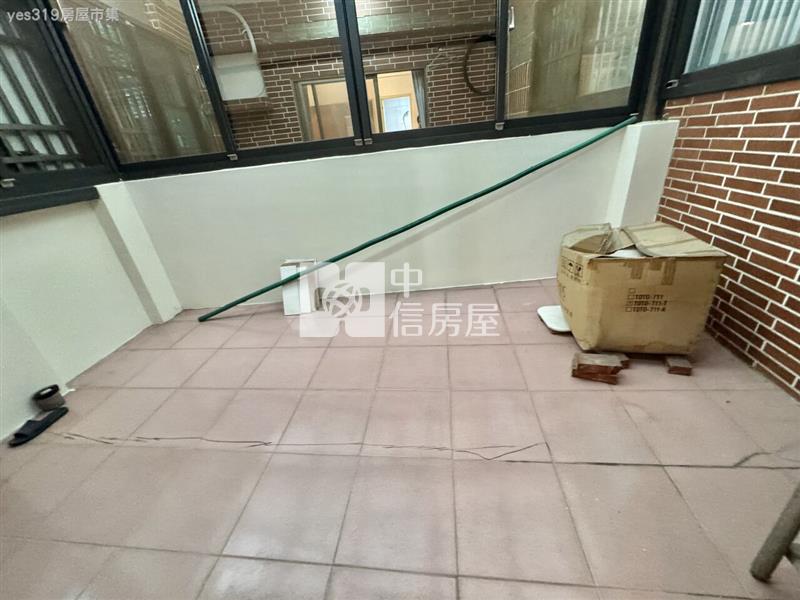 垂楊國小旁車庫別墅房屋室內格局與周邊環境