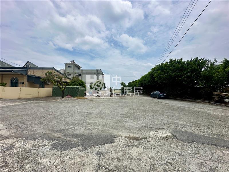 草湖國中旁方正甲建｜大面寬｜8米路｜低總價建地房屋室內格局與周邊環境