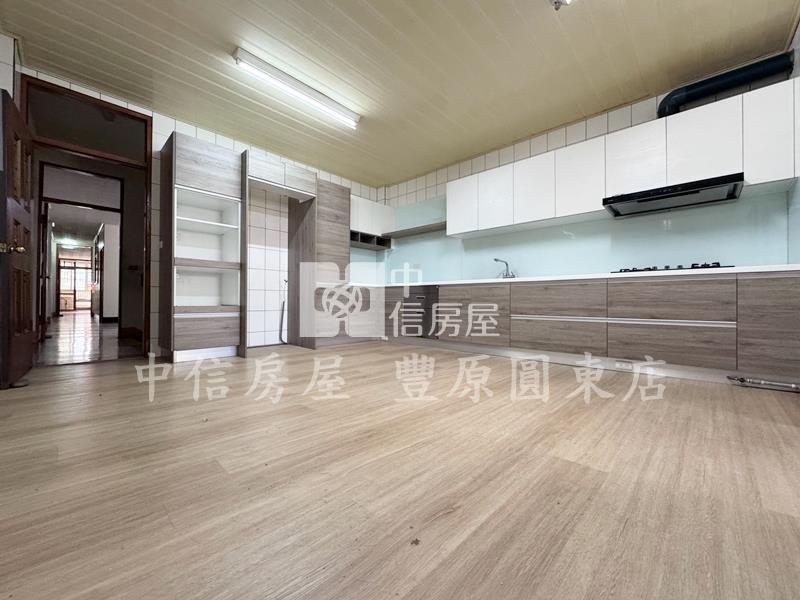 ㊣內圓環店面房屋室內格局與周邊環境