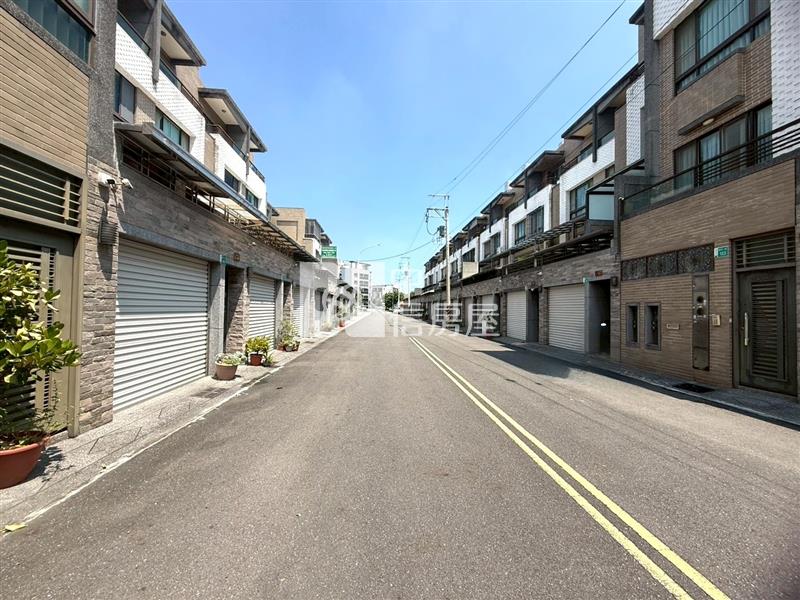 歸仁41坪角窗建地房屋室內格局與周邊環境