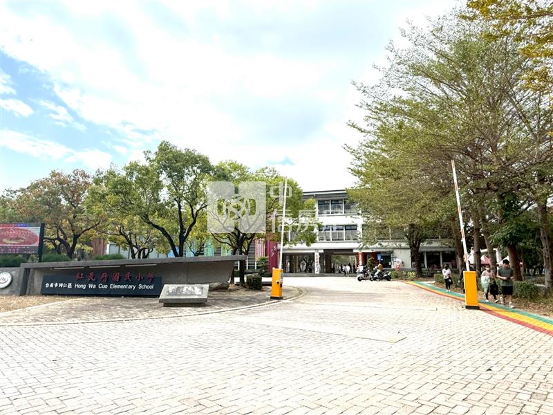 歸仁41坪角窗建地房屋室內格局與周邊環境