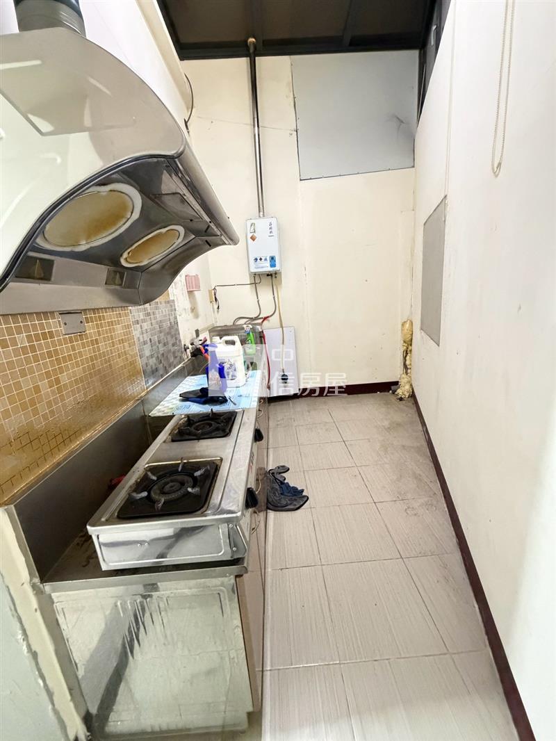 斗六鎮東國小旁優質透天房屋室內格局與周邊環境