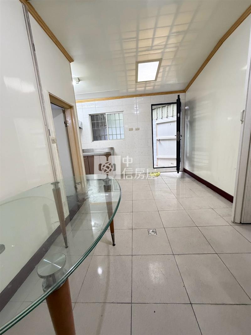 斗六雲林路旁透天房屋室內格局與周邊環境