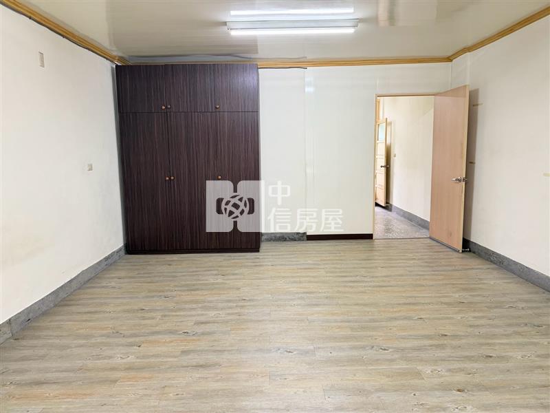 斗六雲林路旁透天房屋室內格局與周邊環境