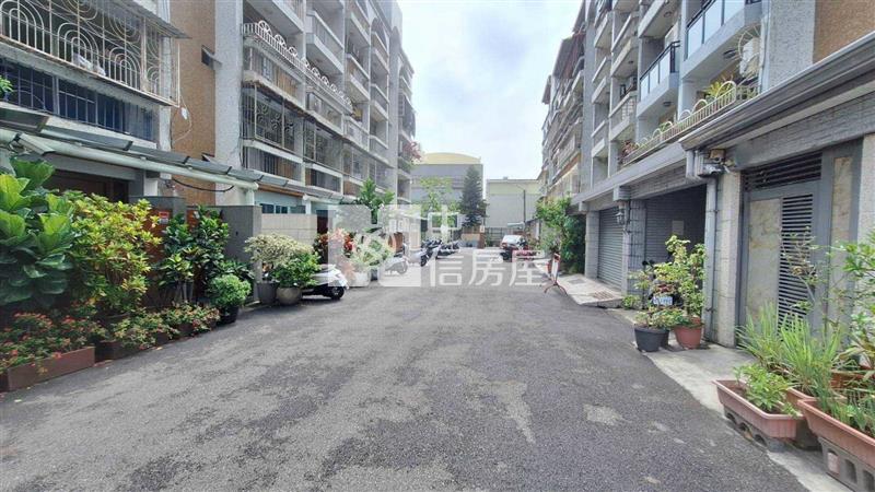 南紡收租雙面路一樓三房寓房屋室內格局與周邊環境