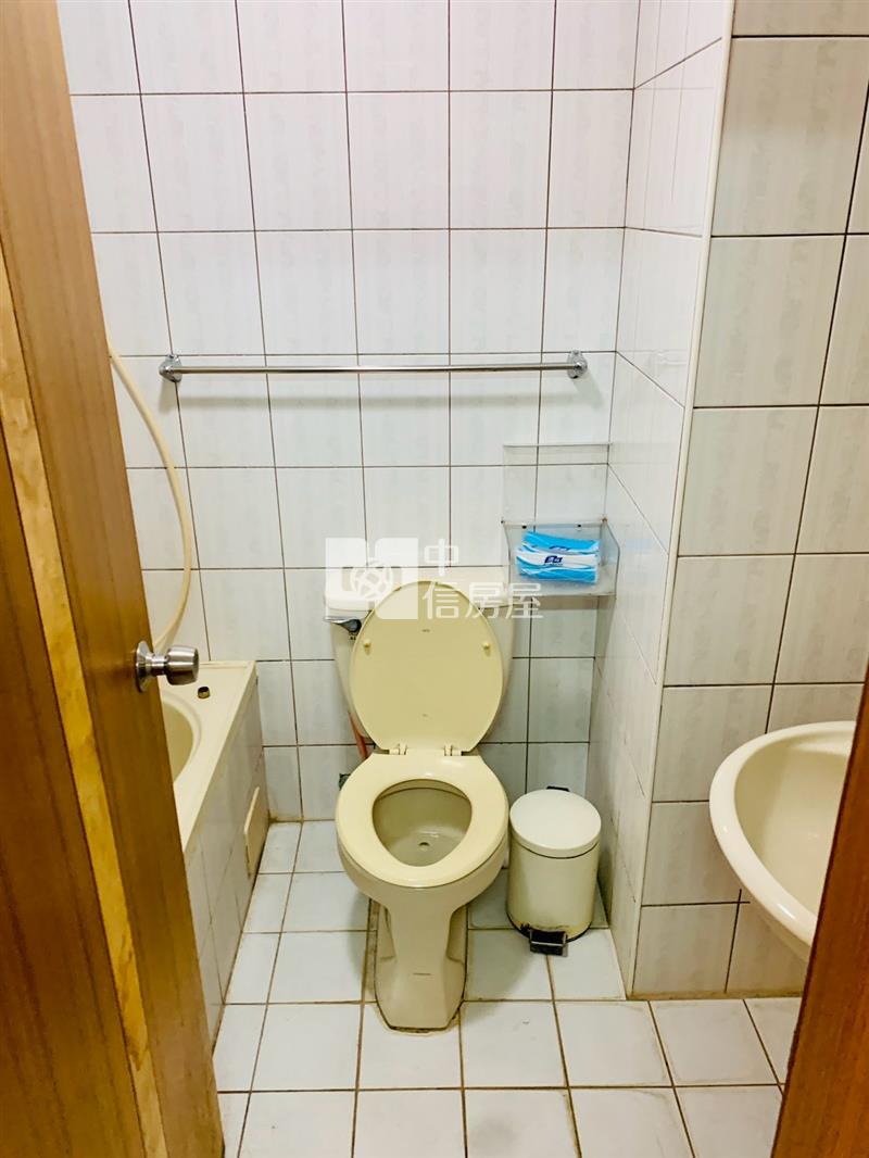 實登行情價大俊國套房房屋室內格局與周邊環境