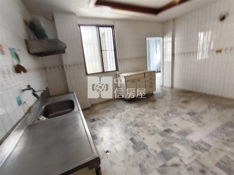 公園路延平市場公寓房屋室內格局與周邊環境