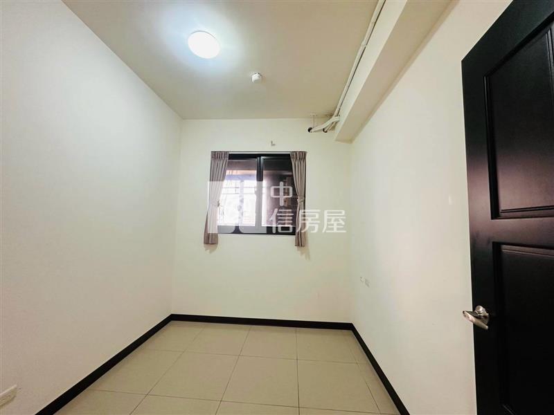 735合雄MG01三房車房屋室內格局與周邊環境