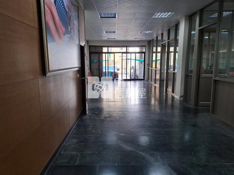 近市府慈濟三角窗面寬店住辦房屋室內格局與周邊環境