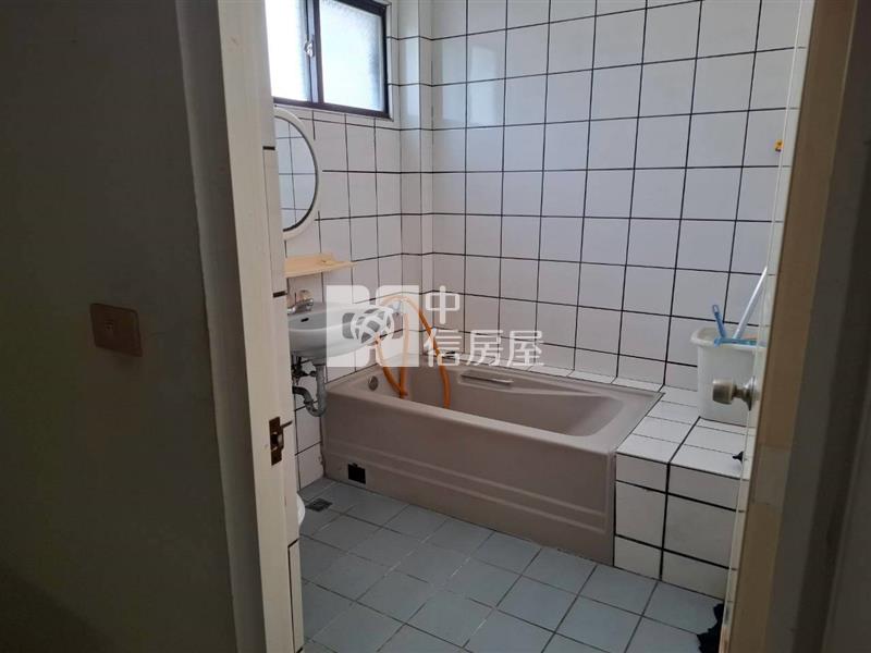 近市府慈濟三角窗面寬店住辦房屋室內格局與周邊環境