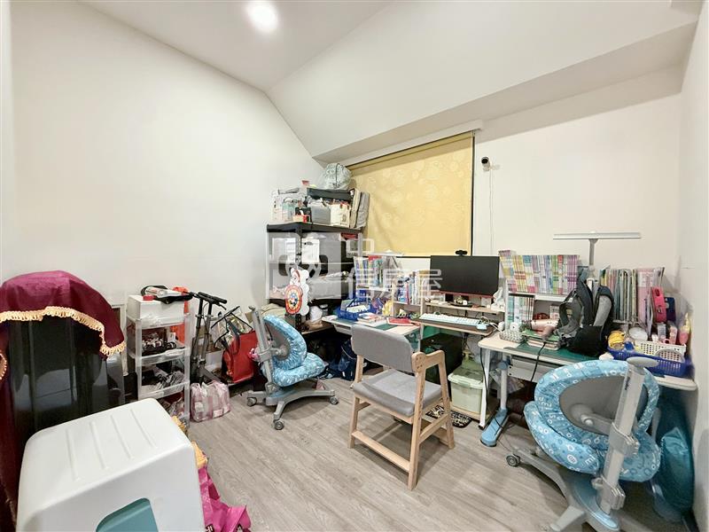 佳福青樂十期東山商圈高樓精裝三房+車位房屋室內格局與周邊環境