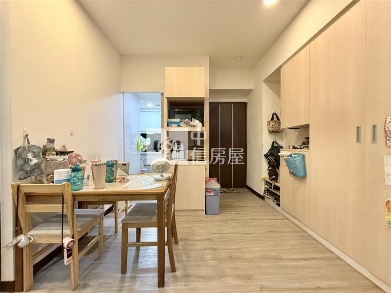 佳福青樂十期東山商圈高樓精裝三房+車位房屋室內格局與周邊環境