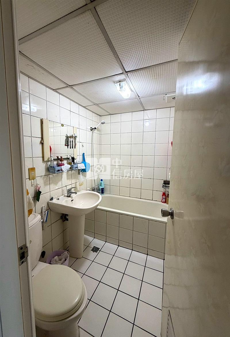 大墩11街近捷運3房房屋室內格局與周邊環境