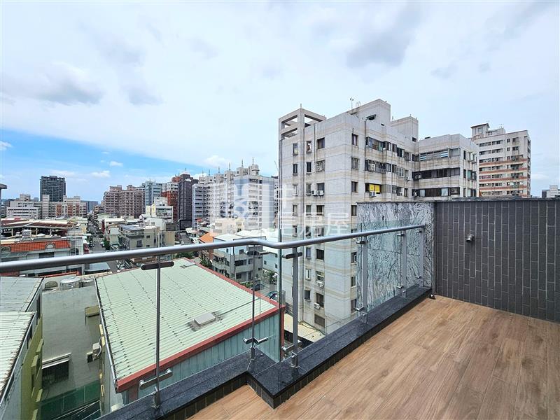 14期衛道高中全新電梯別墅房屋室內格局與周邊環境