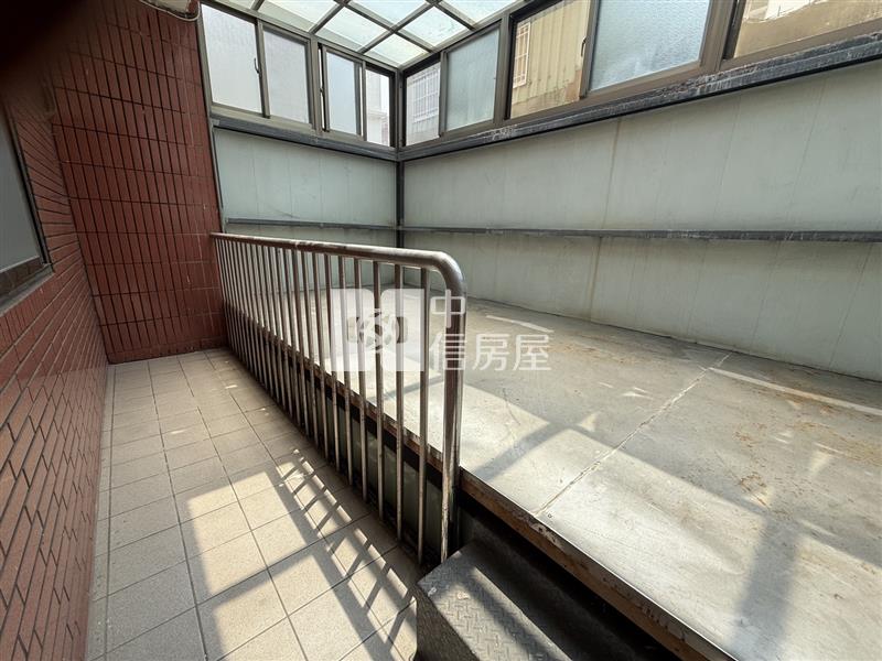 新明國中便宜美透天房屋室內格局與周邊環境