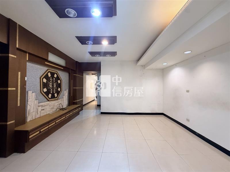 世岱吉祥幸福成家2+1房電寓房屋室內格局與周邊環境