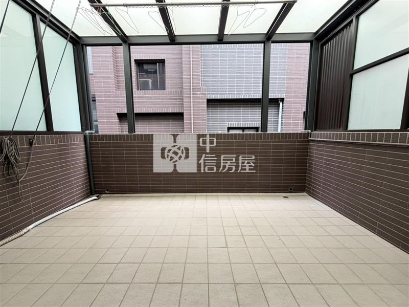 太平長億臨路輕屋齡稀有美墅房屋室內格局與周邊環境