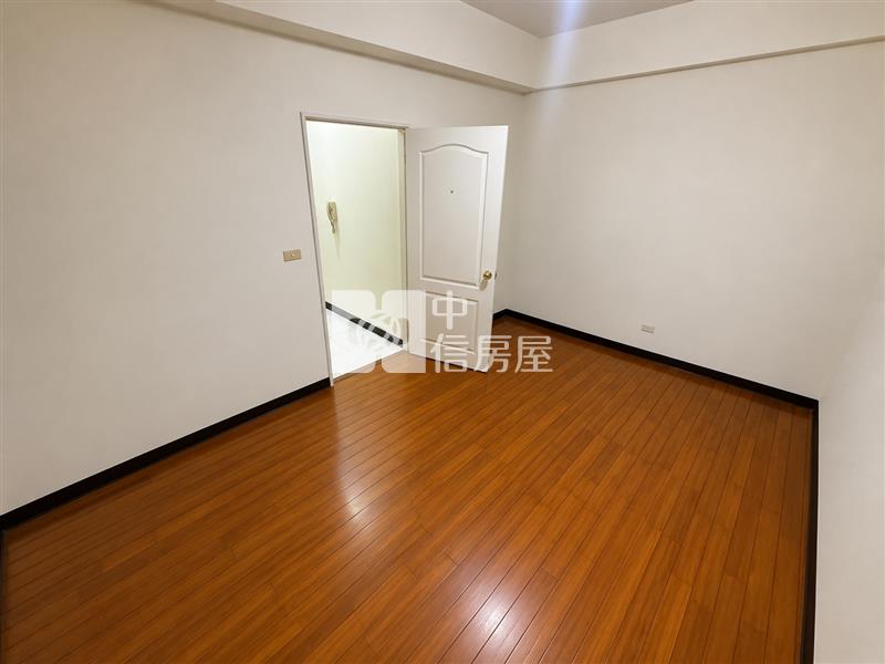 樹義國小花園車庫美別墅房屋室內格局與周邊環境