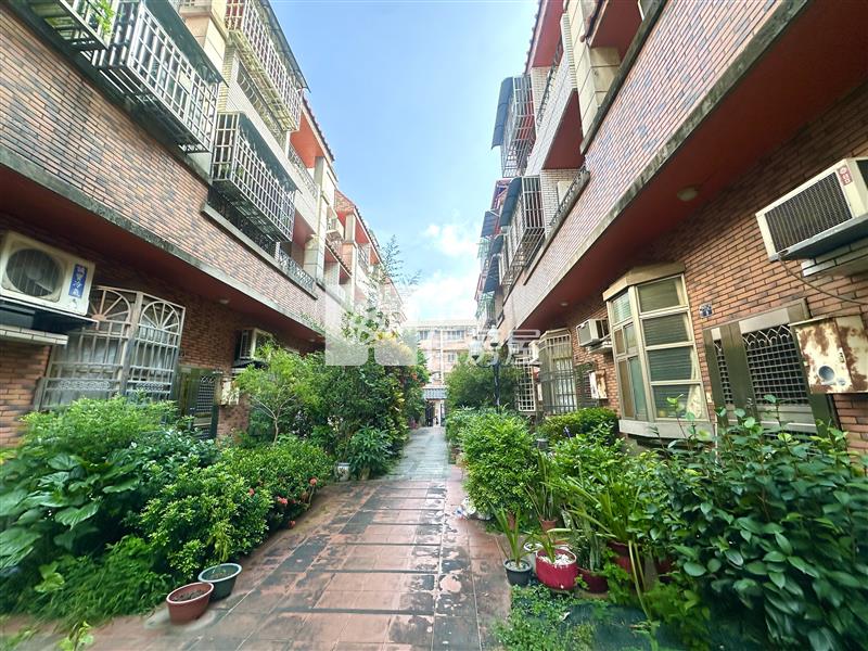 樹義國小花園車庫美別墅房屋室內格局與周邊環境