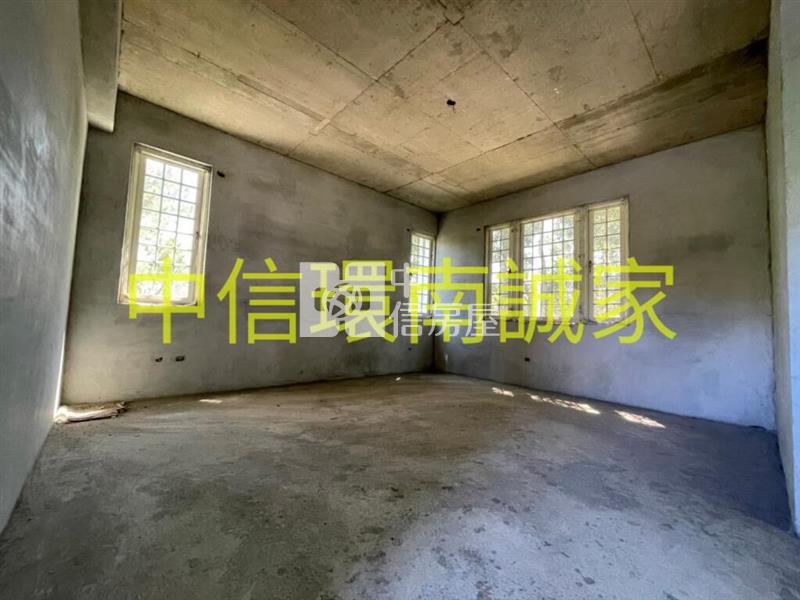 中央大學合法農舍房屋室內格局與周邊環境