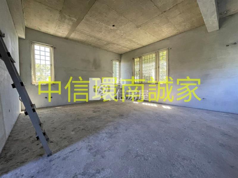 中央大學合法農舍房屋室內格局與周邊環境