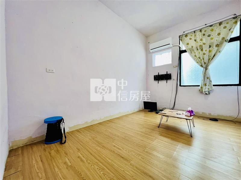 竹南聖福臨路邊間透天房屋室內格局與周邊環境