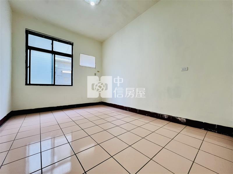竹南聖福臨路邊間透天房屋室內格局與周邊環境