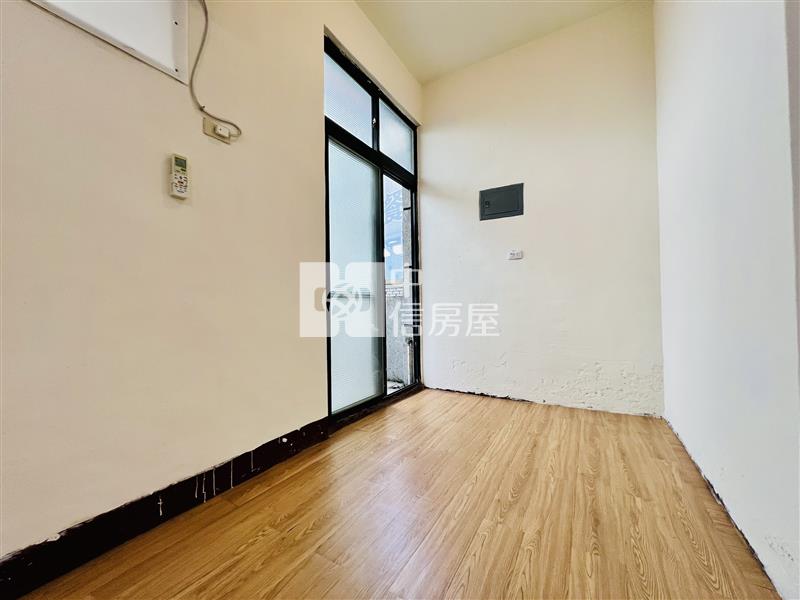 竹南聖福臨路邊間透天房屋室內格局與周邊環境