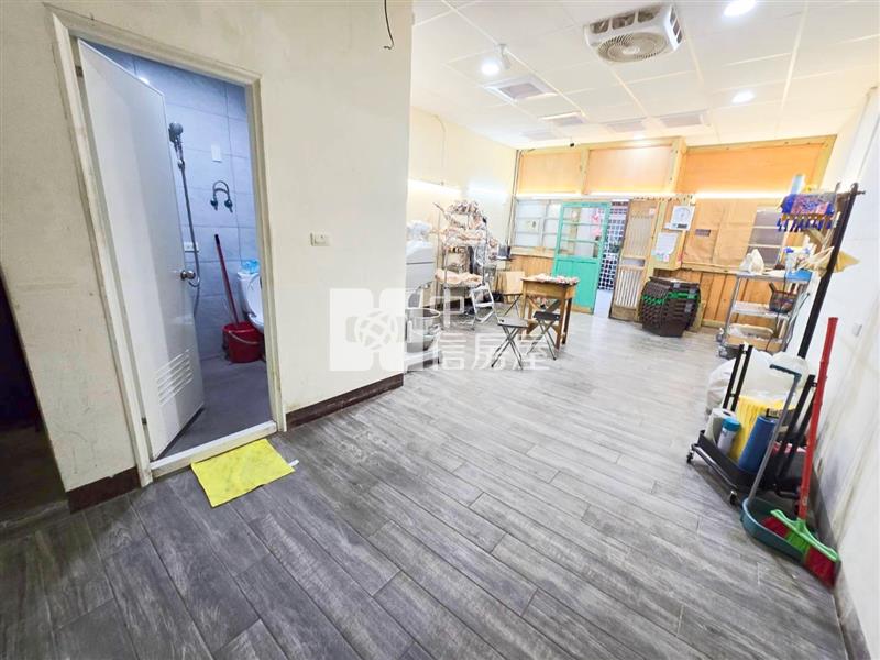 【奔馳】漂亮收租透天房屋室內格局與周邊環境
