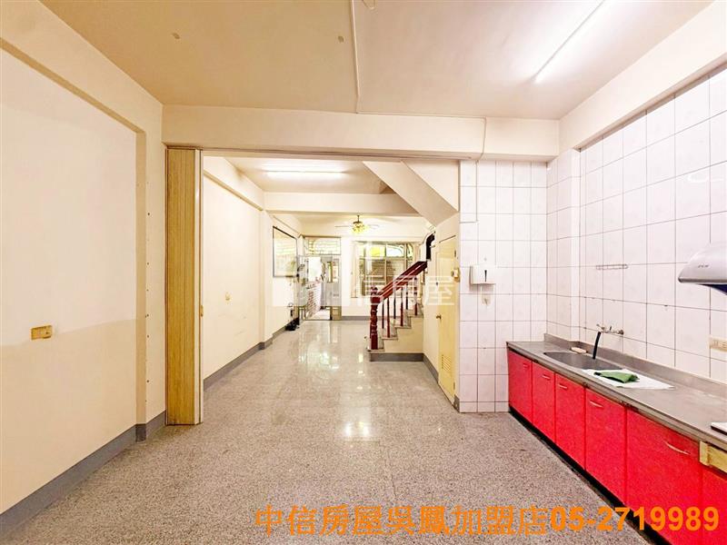 福樂國小車庫別墅房屋室內格局與周邊環境