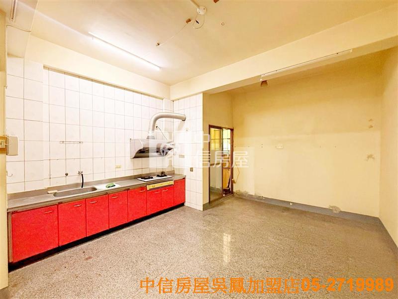 福樂國小車庫別墅房屋室內格局與周邊環境