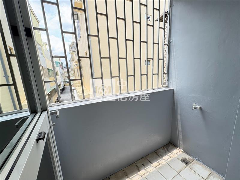 頂山腳社區型整新透天房屋室內格局與周邊環境