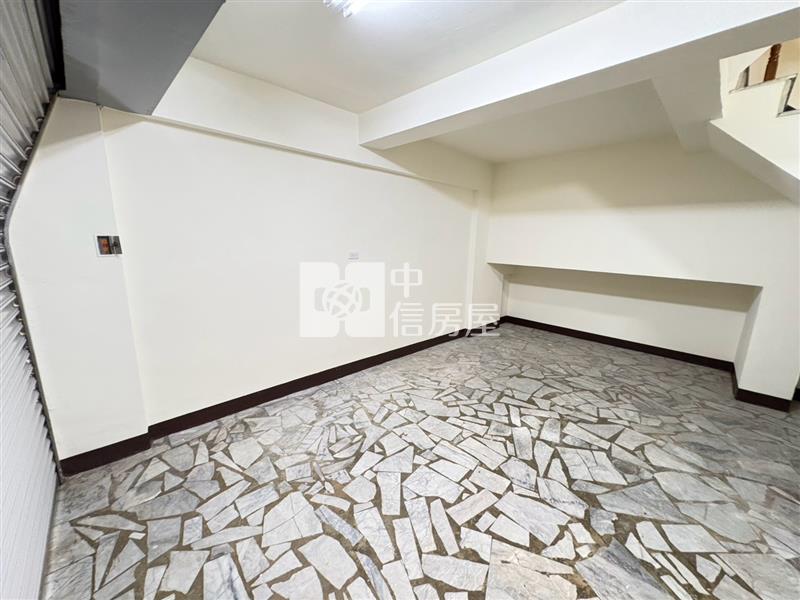 頂山腳社區型整新透天房屋室內格局與周邊環境