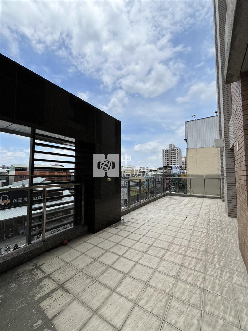 國圖館3房平車|露臺戶|全新未住房屋室內格局與周邊環境