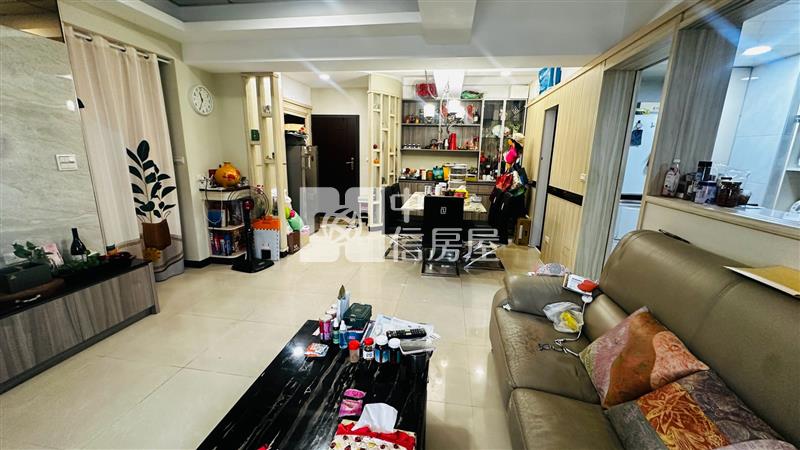 ▲港都帝座四房車位房屋室內格局與周邊環境