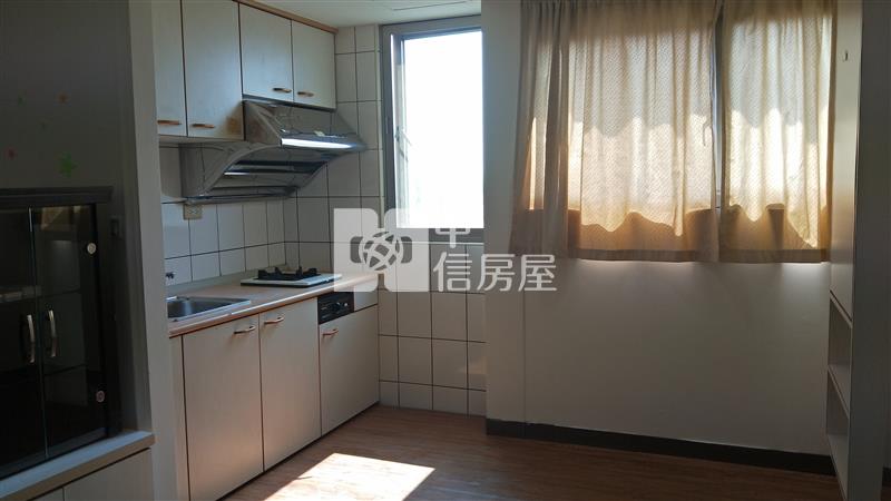 百老匯宮廷房屋室內格局與周邊環境