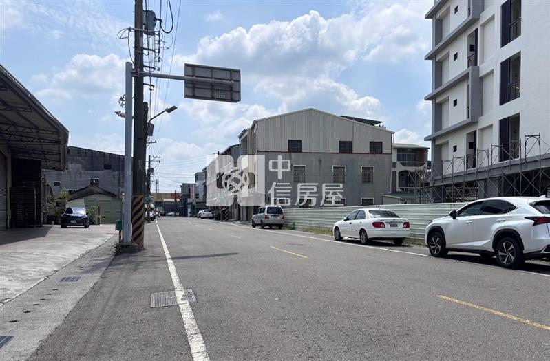 仁德上崙街105坪建地房屋室內格局與周邊環境