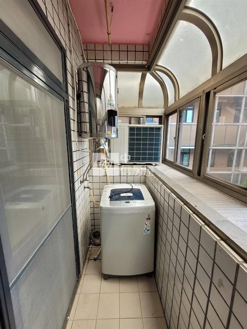 中壢中原電梯收租套房房屋室內格局與周邊環境