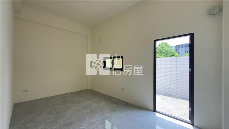 西區雙車庫別墅★影音空拍在中信嘉義玉山店房屋室內格局與周邊環境