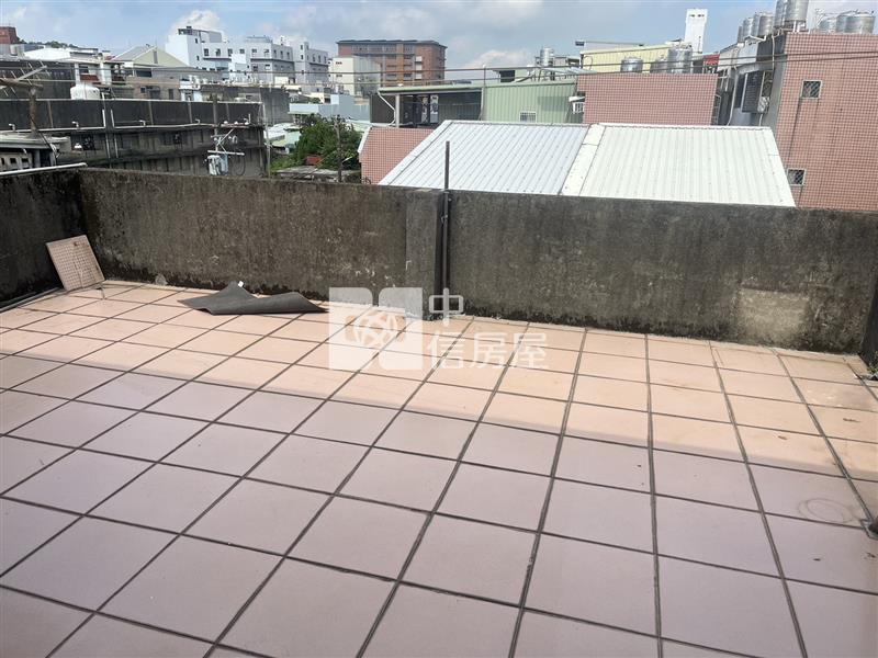 (專)平鎮南勢孝親房透天房屋室內格局與周邊環境