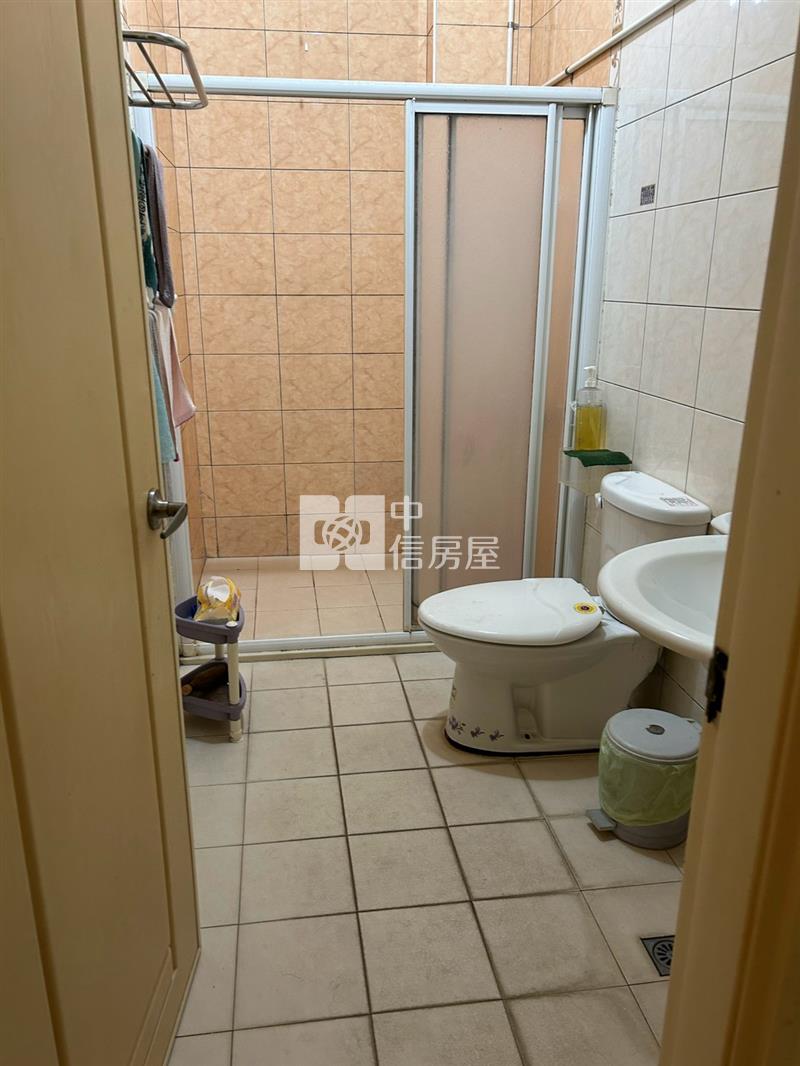 頭份八德二路前庭美居透天房屋室內格局與周邊環境