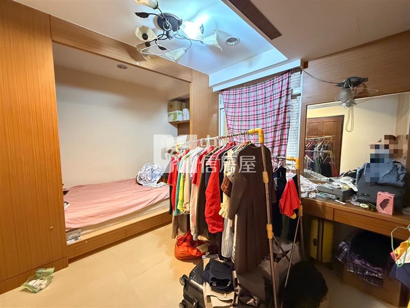 觀音草漯市區美透天前院停車房屋室內格局與周邊環境