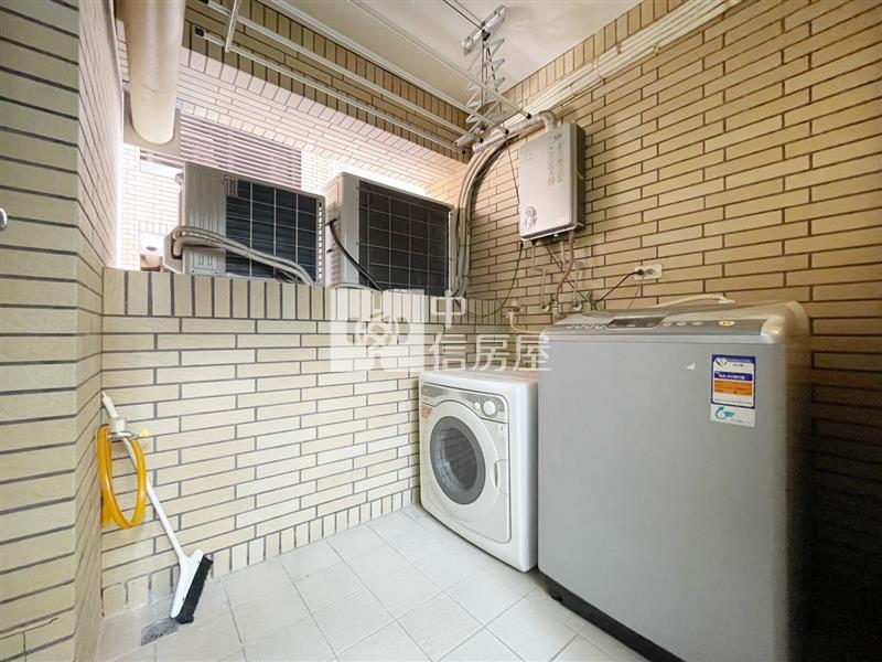 情定水蓮5|葳格中學三房車位房屋室內格局與周邊環境